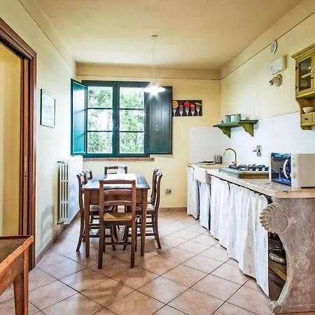 Le Debbiare-6 By Interhome