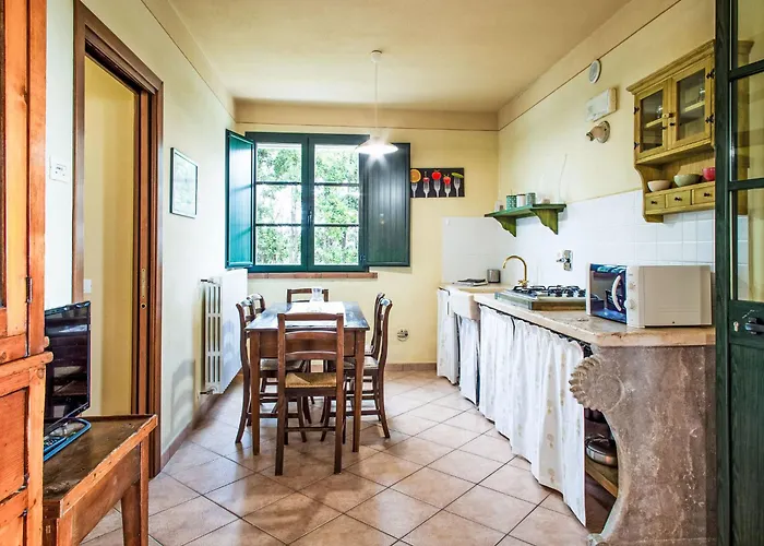 Le Debbiare-6 By Interhome